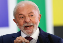 Movimentos sociais, centrais sindicais e artistas se reúnem em Plenária Nacional pela eleição de Lula